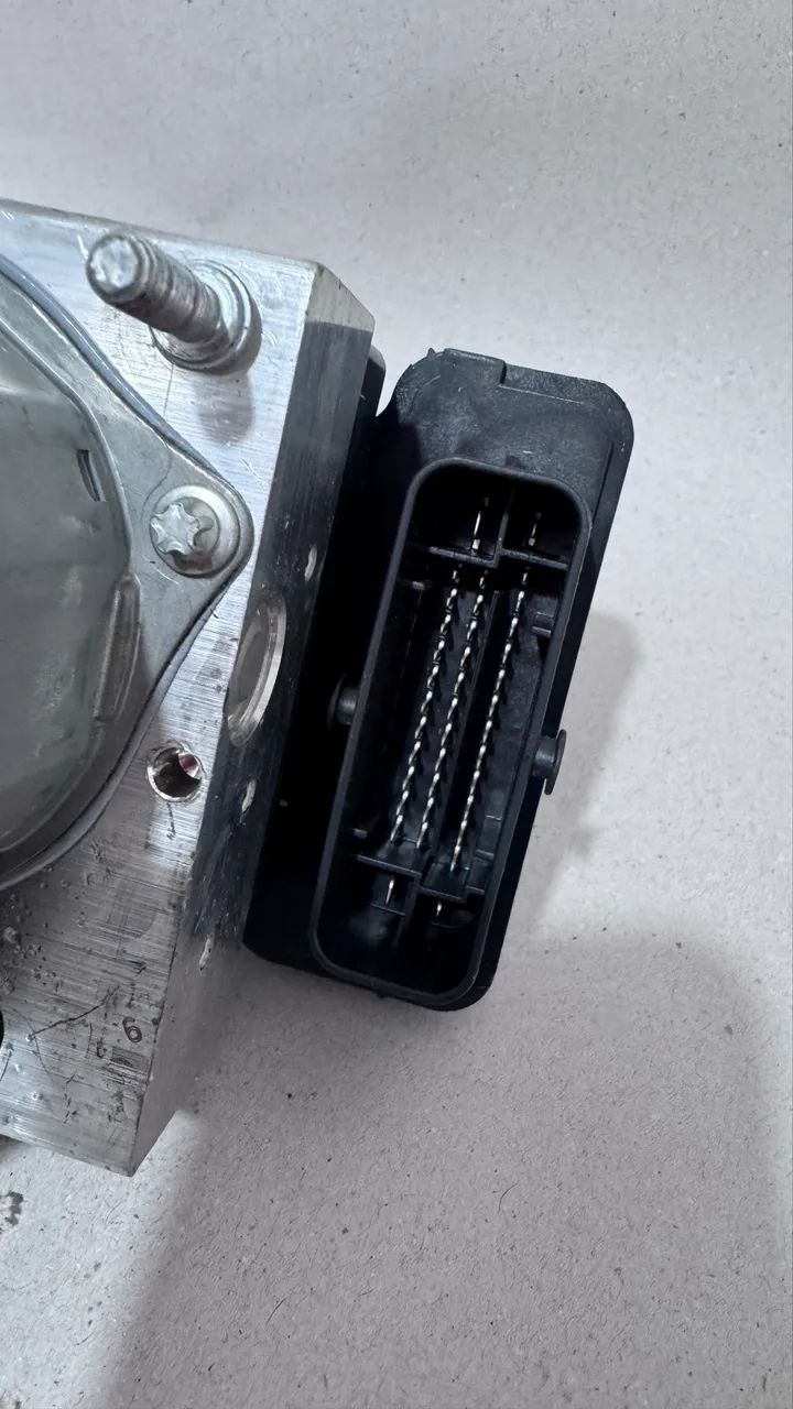 Modulo Freio Abs 0265956610 476605r00a Nissan Kicks Dp - Foto 3