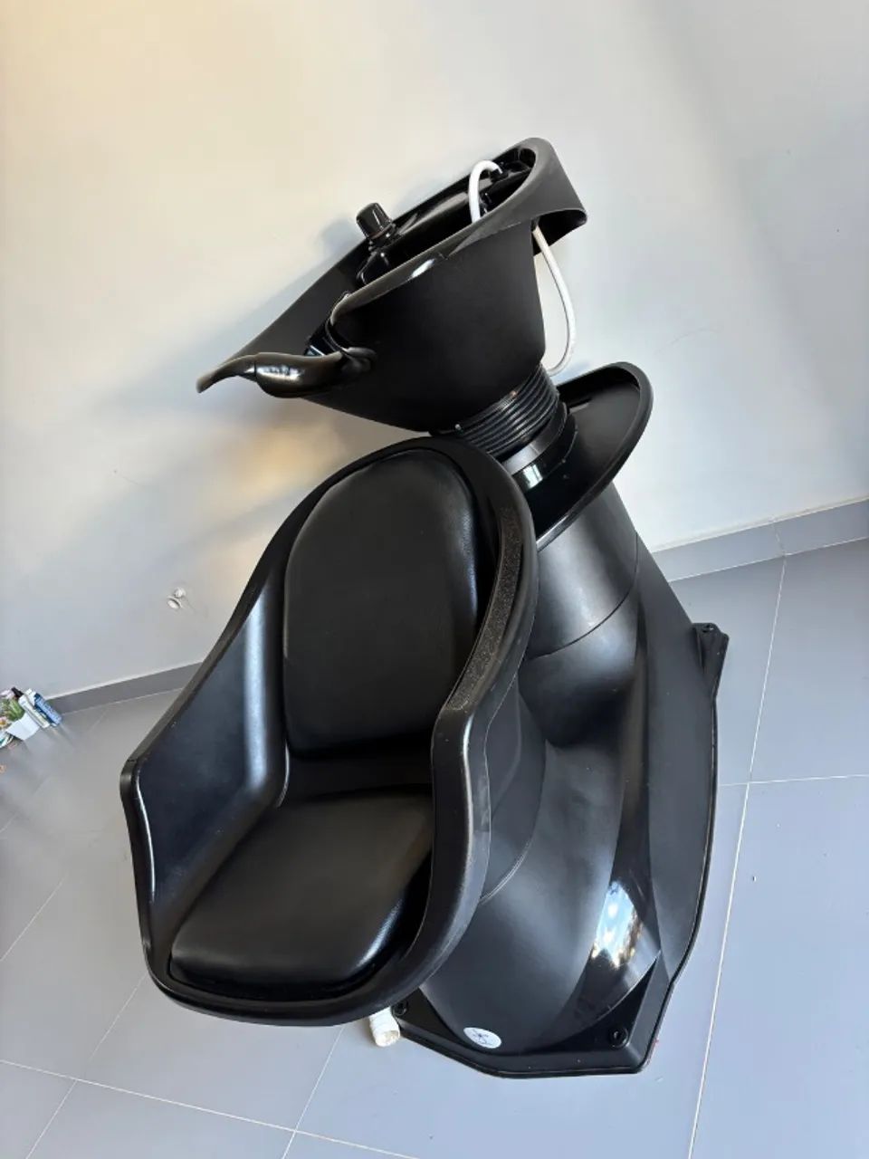 Lavatório reclinável Dompel + cadeira hidráulica reclinável e giratória + mocho 