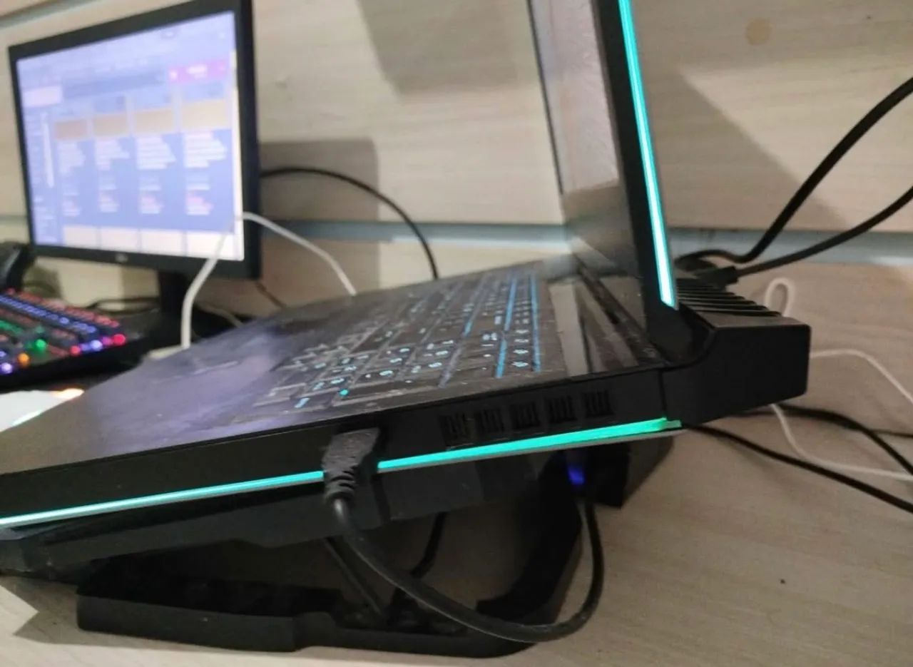 ALIENWARE 17 R4 ? NOTEBOOK GAMER 4K - Foto 2