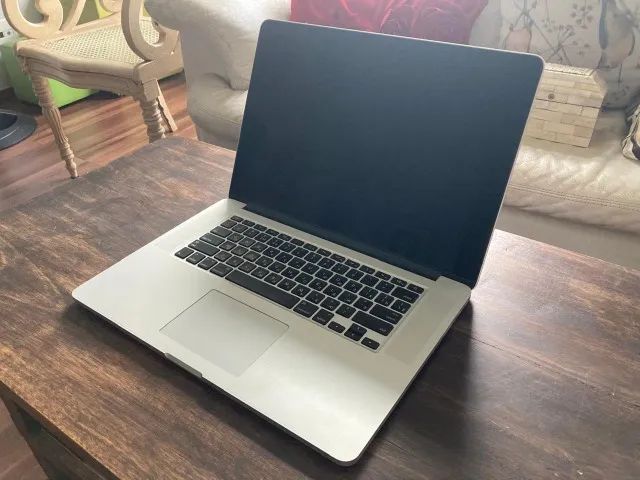 MacBook Pro (Retina, 15 polegadas, meados de 2015) - A1398