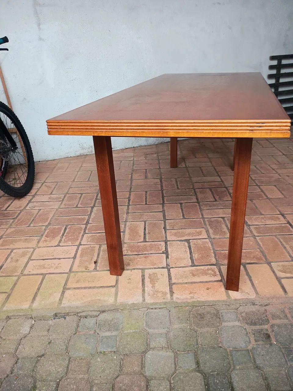 Mesa de madeira grande perfeito estado  - Foto 3