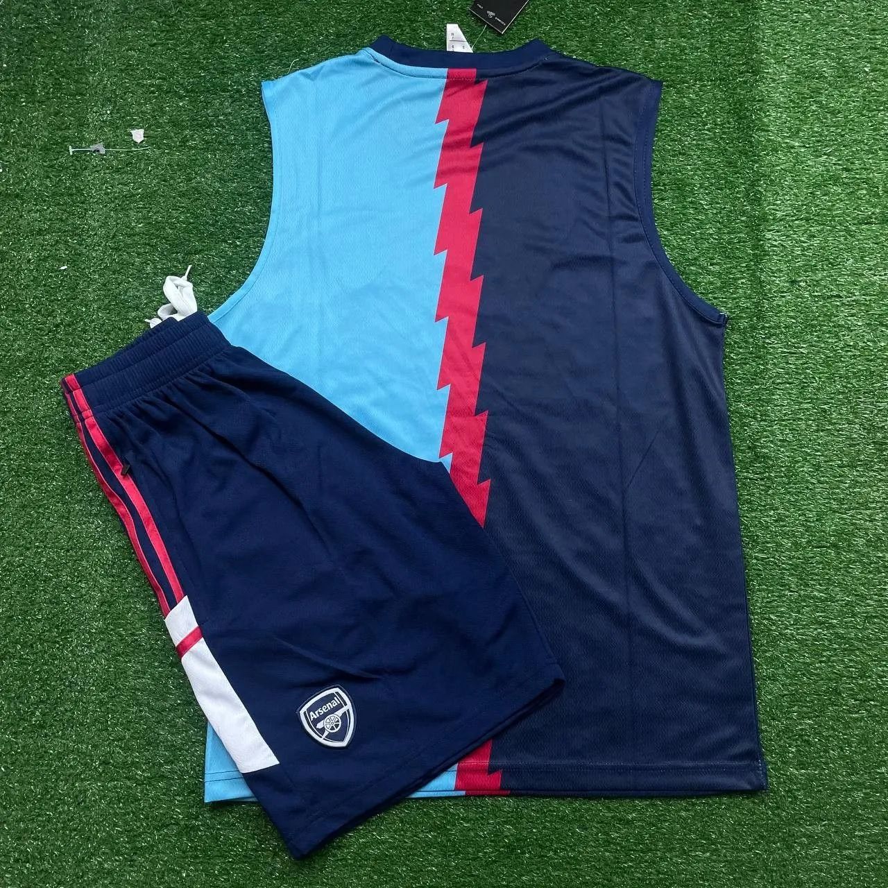 Conjunto regata e short Arsenal - Foto 3