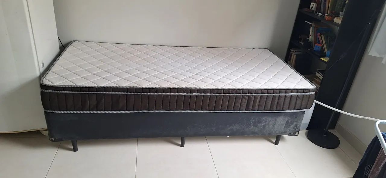 Cama suporte + colchão 