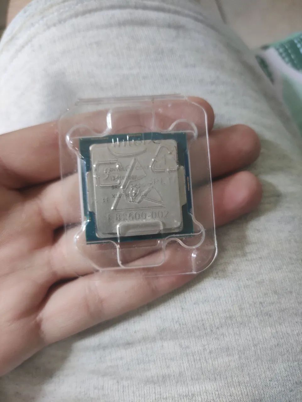 Processador Intel i3 10° Geração *NUNCA USADO*