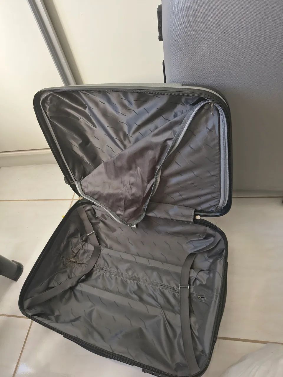 Kit de malas espaçosas. Usadas 1 vez.  - Foto 4