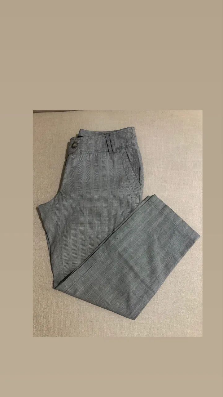 Calça feminina número 40 Cor cinza e xadrez