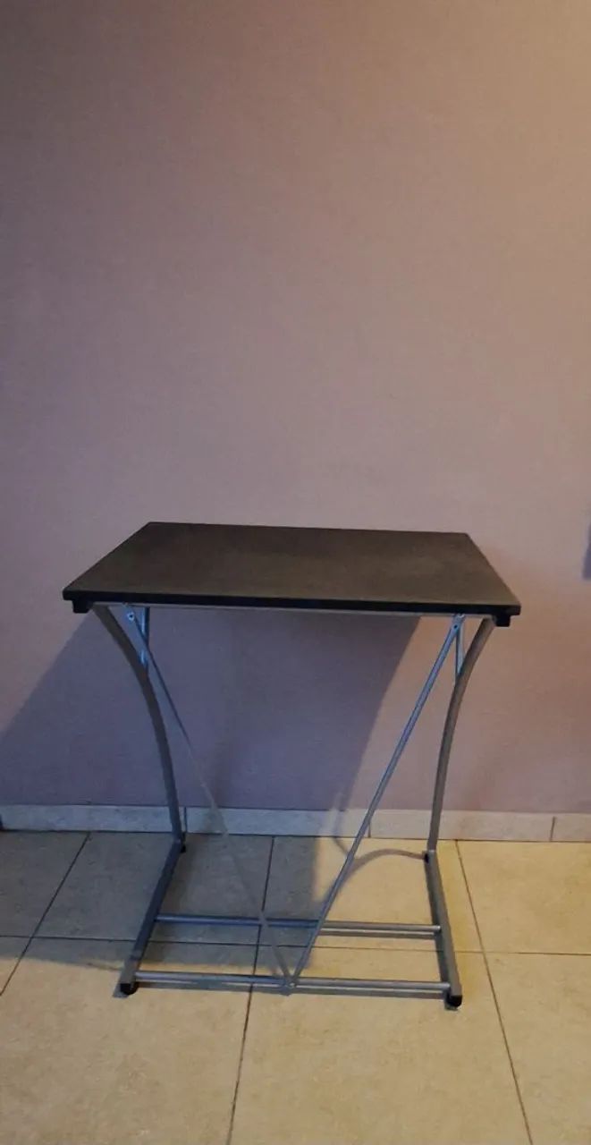 Mesa para notebook  - Foto 2