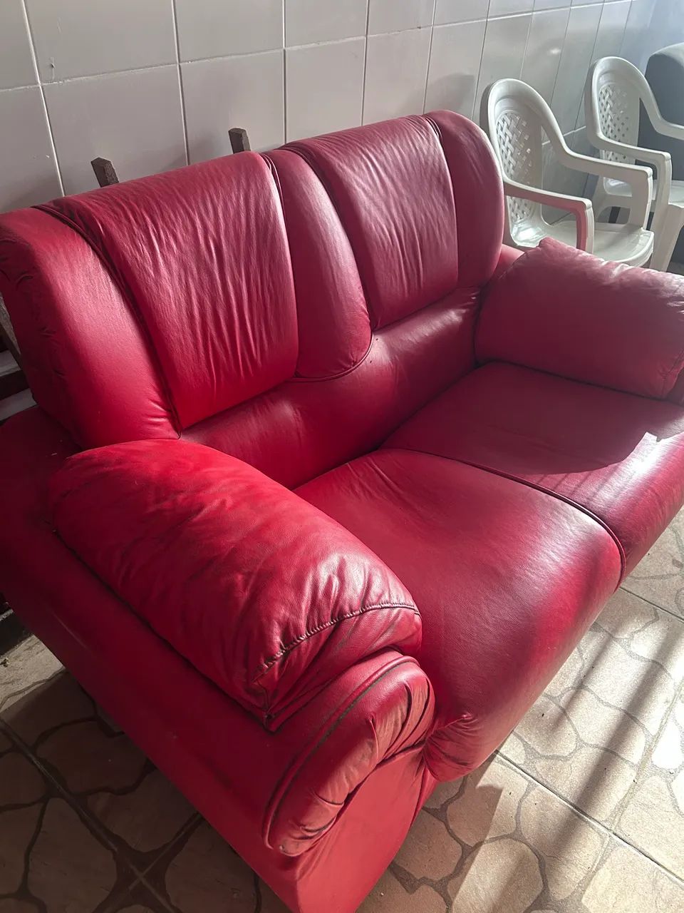 Sofá de courinho vermelho 