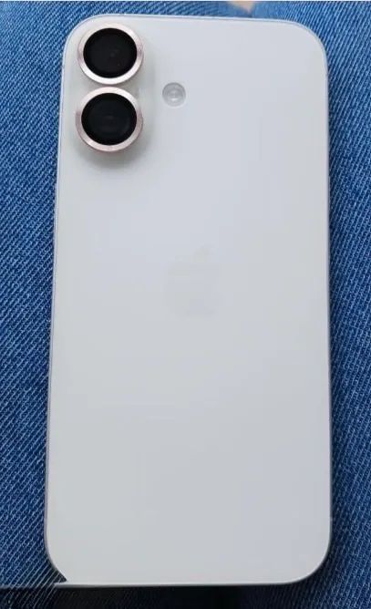 iPhone 16 branco  - Foto 4