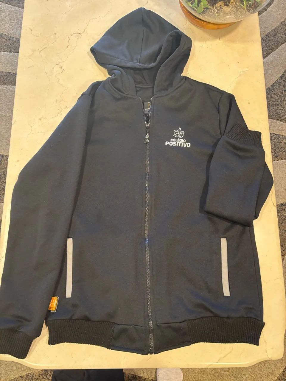 Uniforme Colegio positivo 