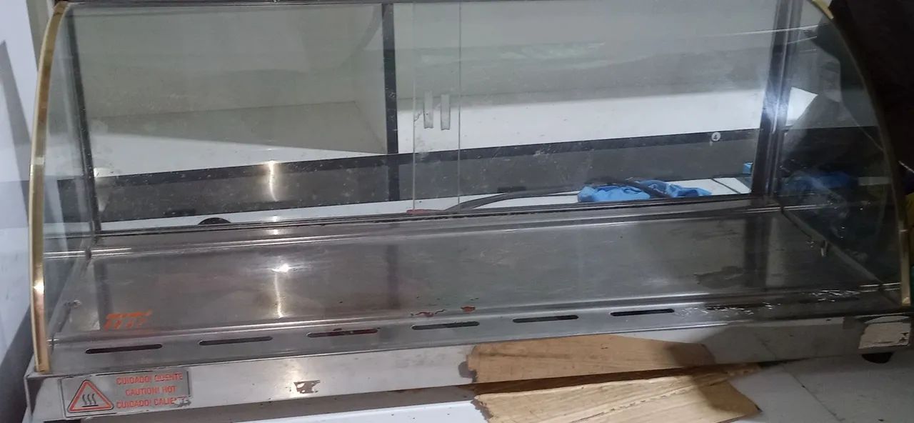 Vitrine salgado