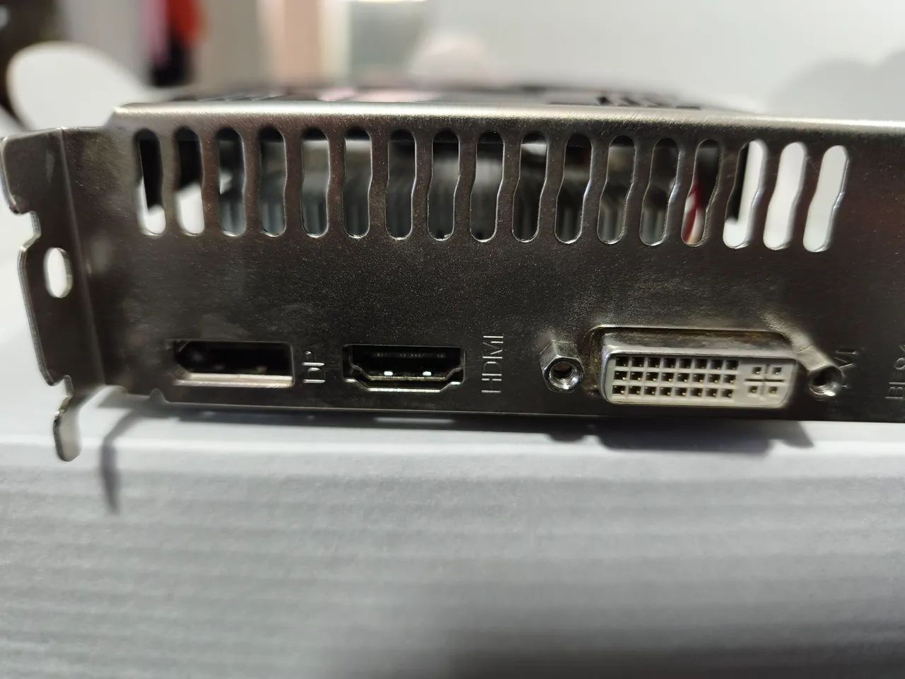 Placa de Video AMD GX550 4G DDR5  - Foto 2