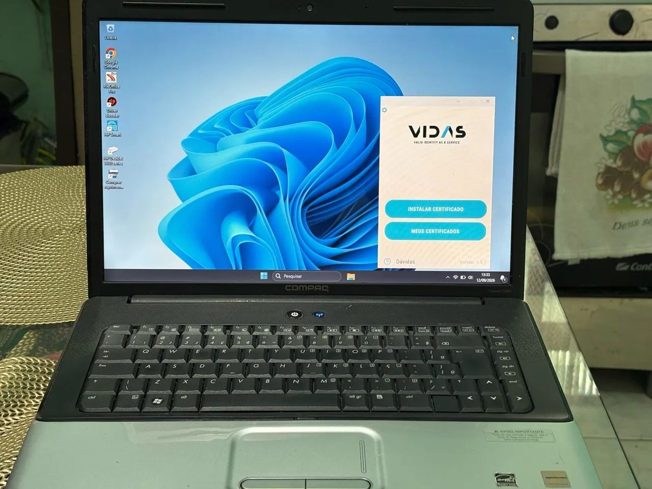Vendo notebook compaq 