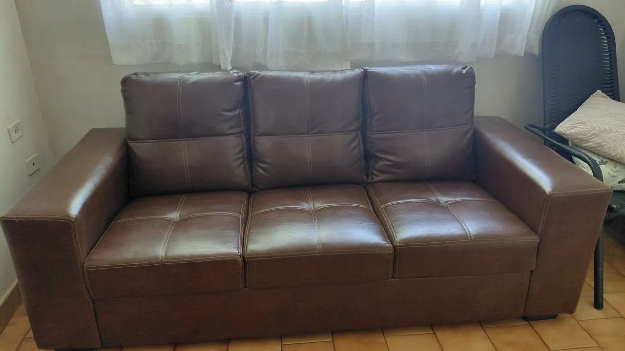 Sofá de couro marrom - Foto 2