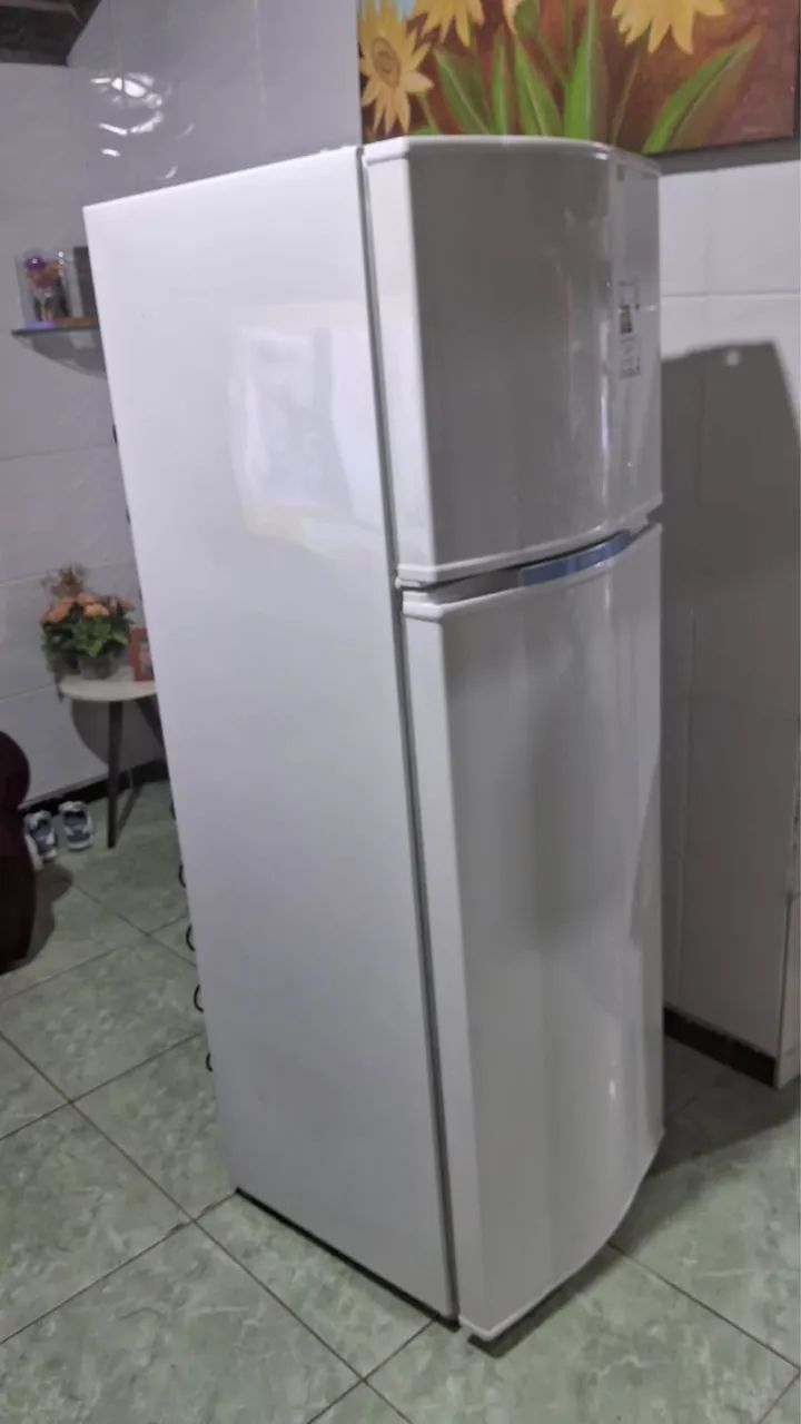 Geladeira consul e fogão esmaltec