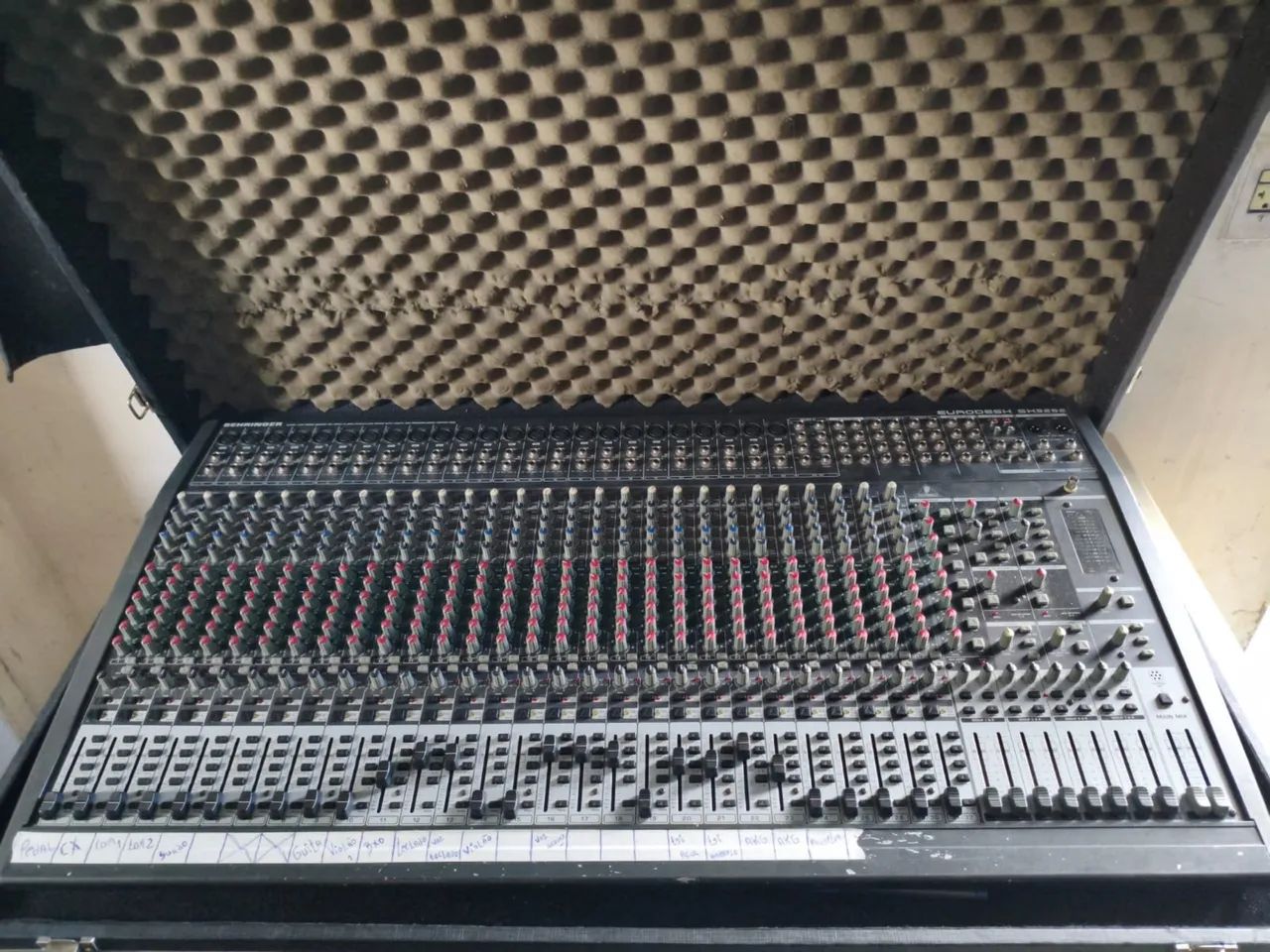 Mesa de som Behringer SX3282 - Foto 3