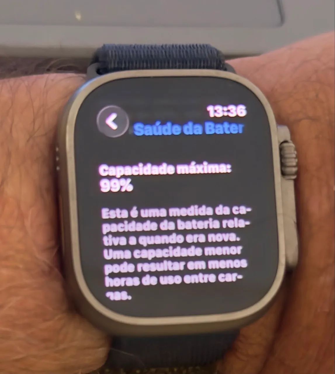 Apple Watch Ultra 2 - Cinza - Foto 2