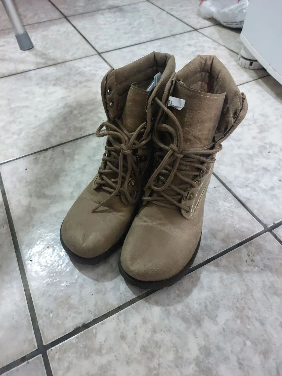 Bota Tamanho 37 - Foto 2