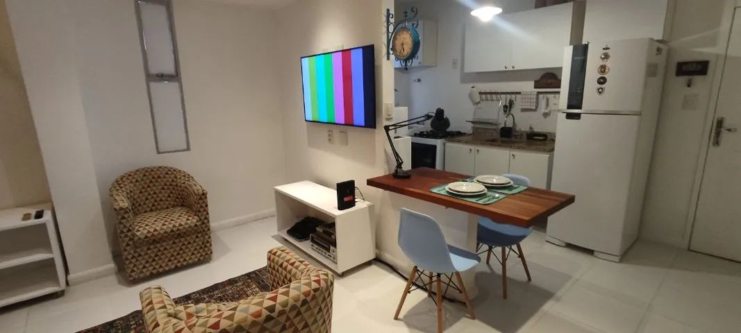 Alugo Loft / Studio - Condomínio já incluso e Internet 