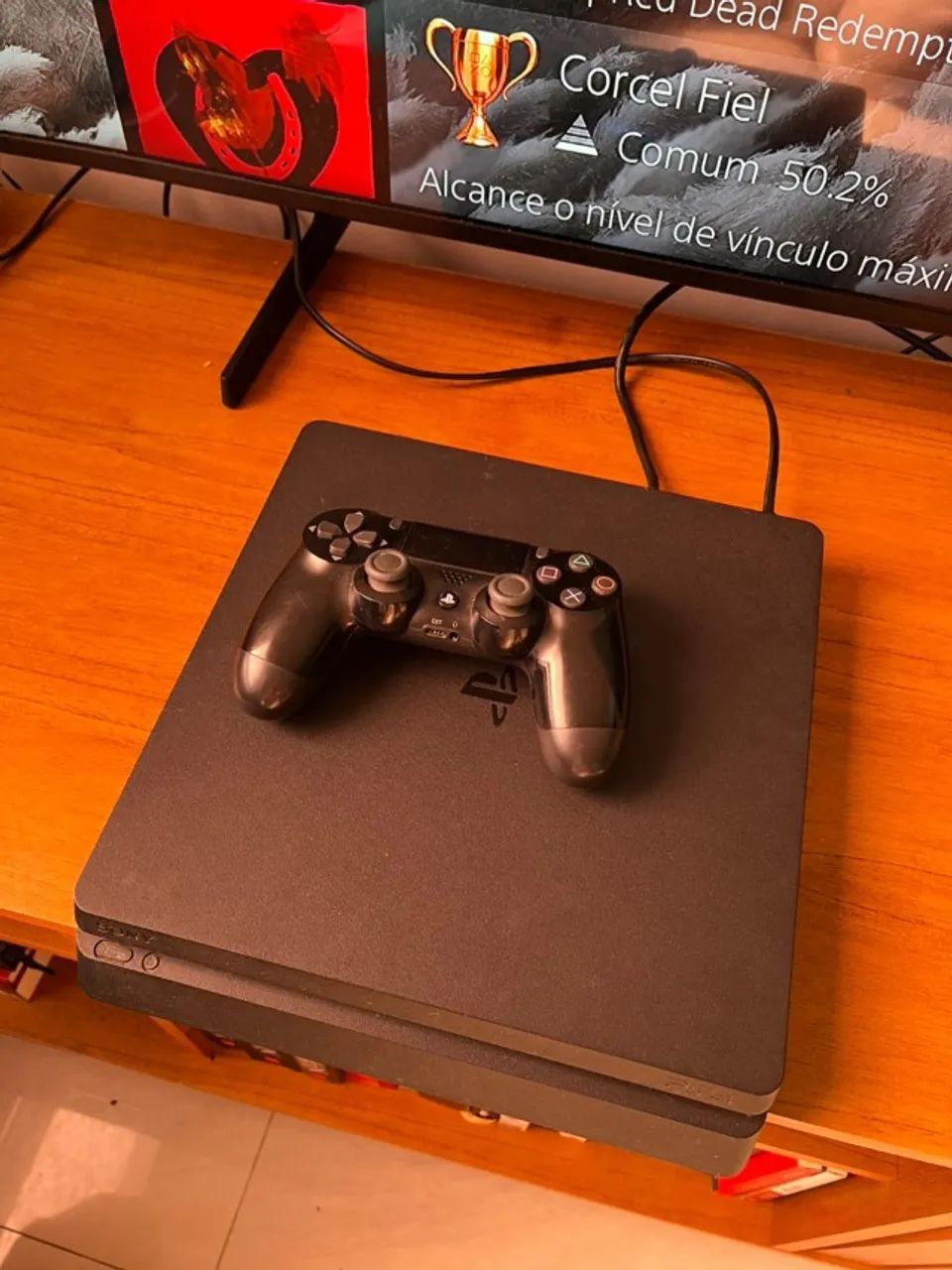 PS4 slim com controle  - Foto 4