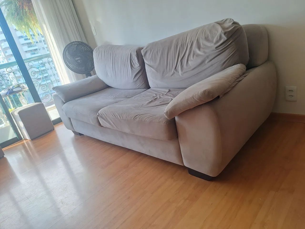 Sofá 3 lugares 