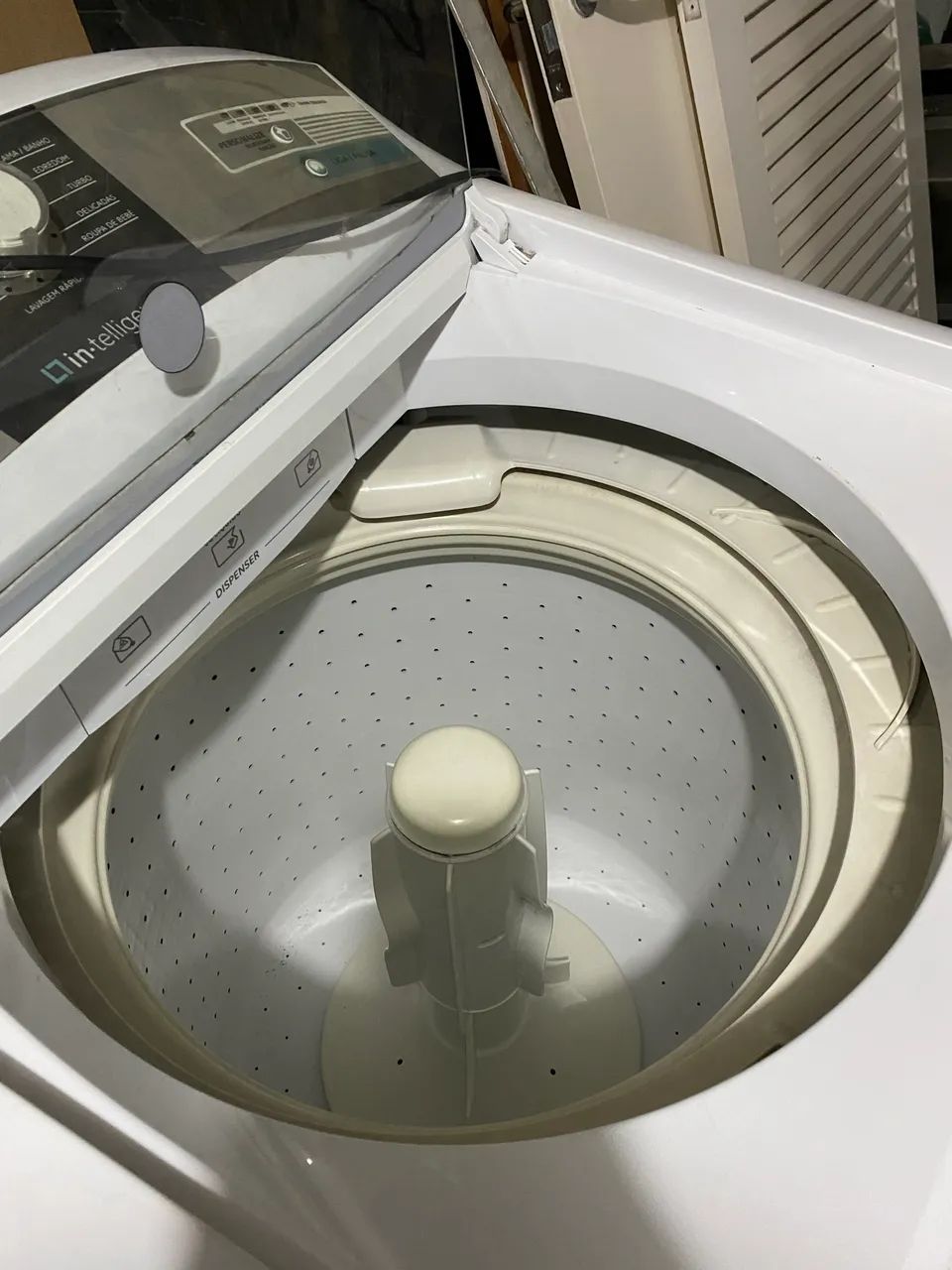 Lavadora GE Intelligence de 13 kg