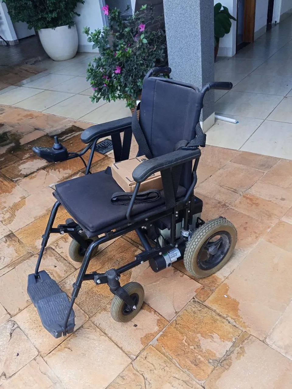Cadeira de rodas elétrica  - Foto 4