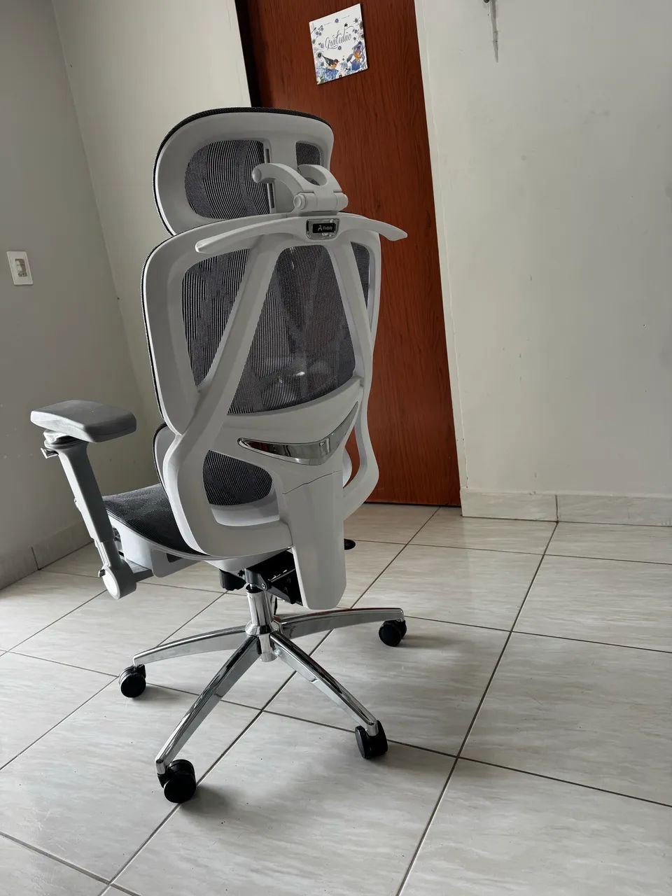 Cadeira ergonômica - Foto 4