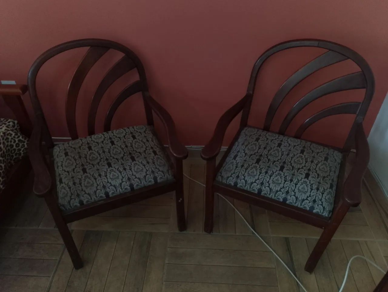 Jogo de Poltronas de madeira  - Foto 2