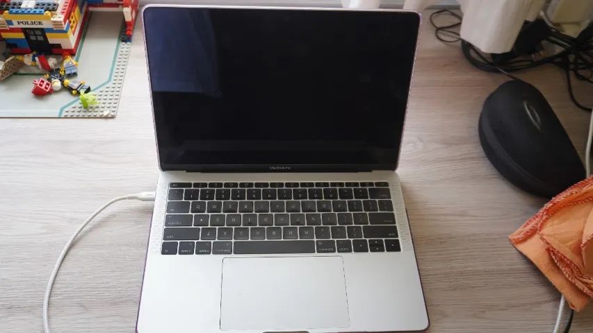 Macbook Pro A1708 2017 Prata 13.3