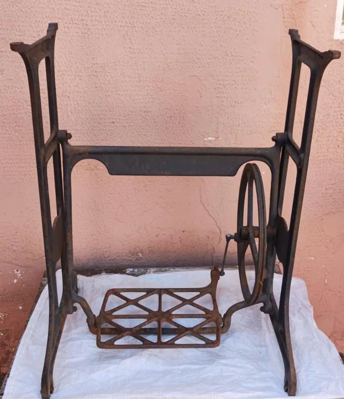 Suporte de máquina Singer  - Foto 2