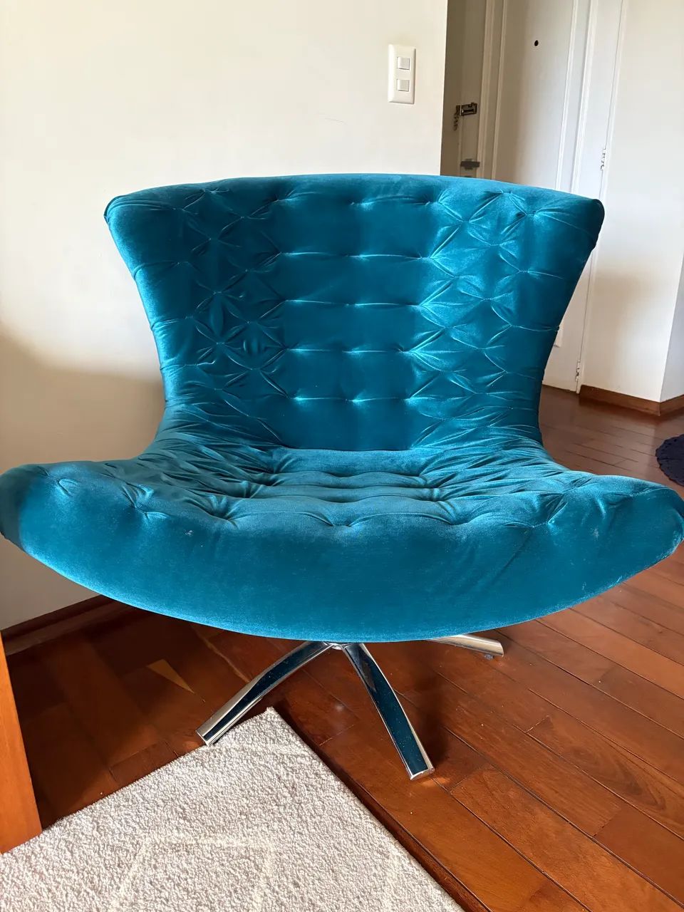 Poltrona Giratória Azul turquesa 