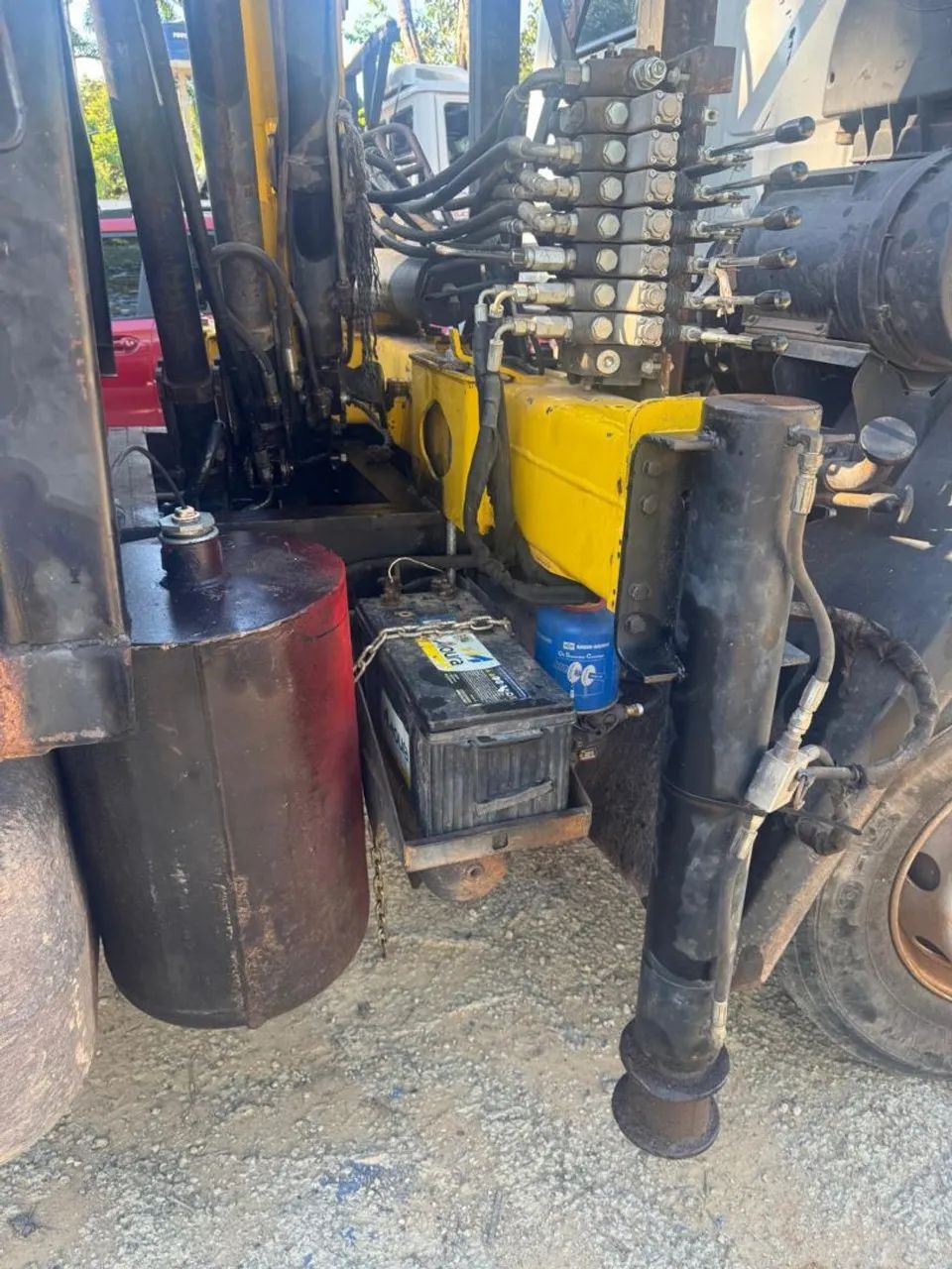 Caminhão Ford Cargo 1317 - Foto 5