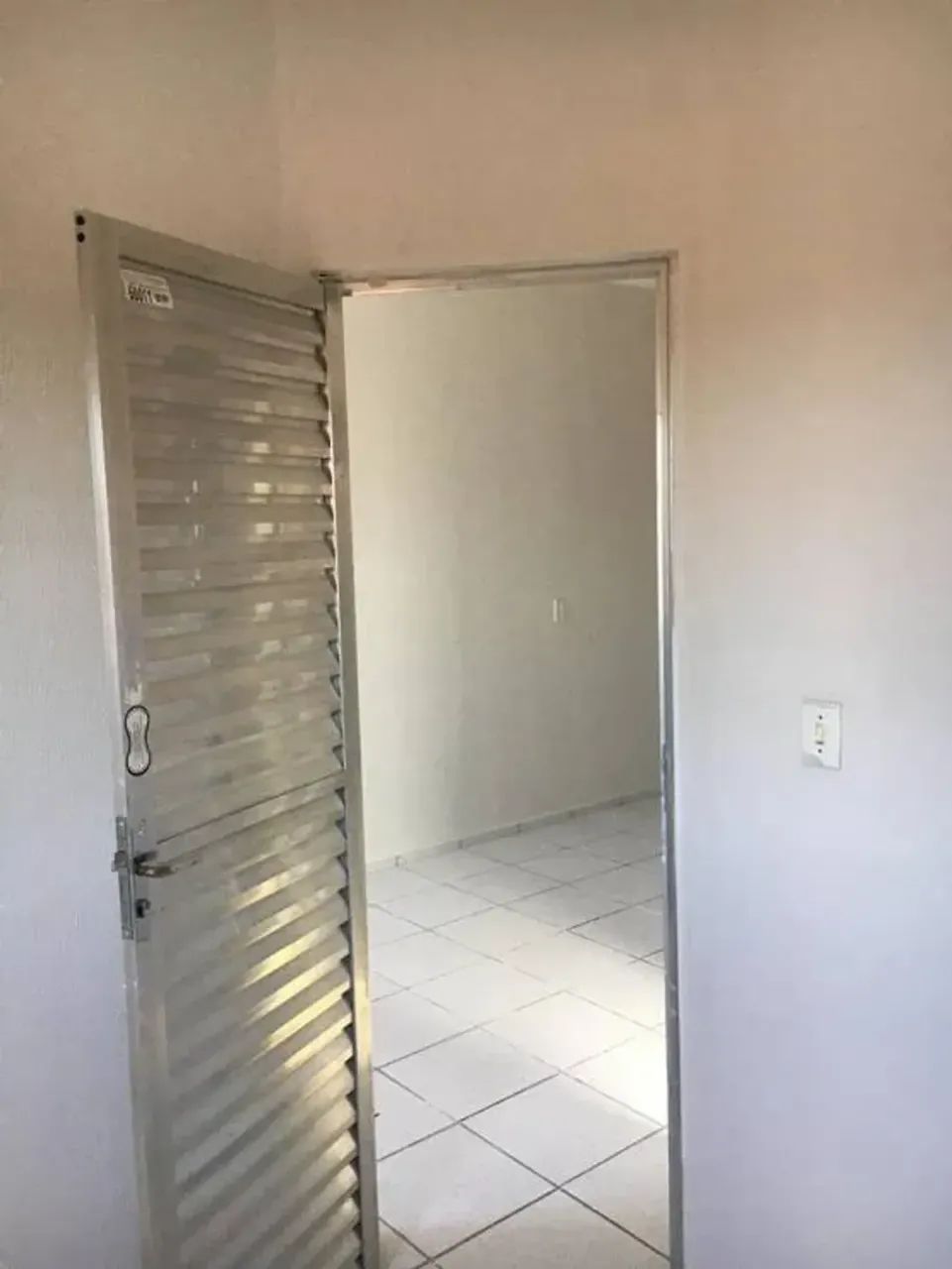 ALUGA - APARTAMENTO 2 QUARTOS - PARANGABA - CONDOMINIO FECHADO - Foto 2