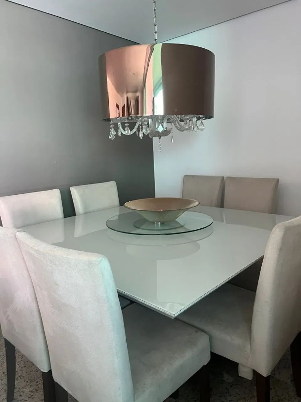 MESA DE JANTAR QUADRADA COM 8 CADEIRAS