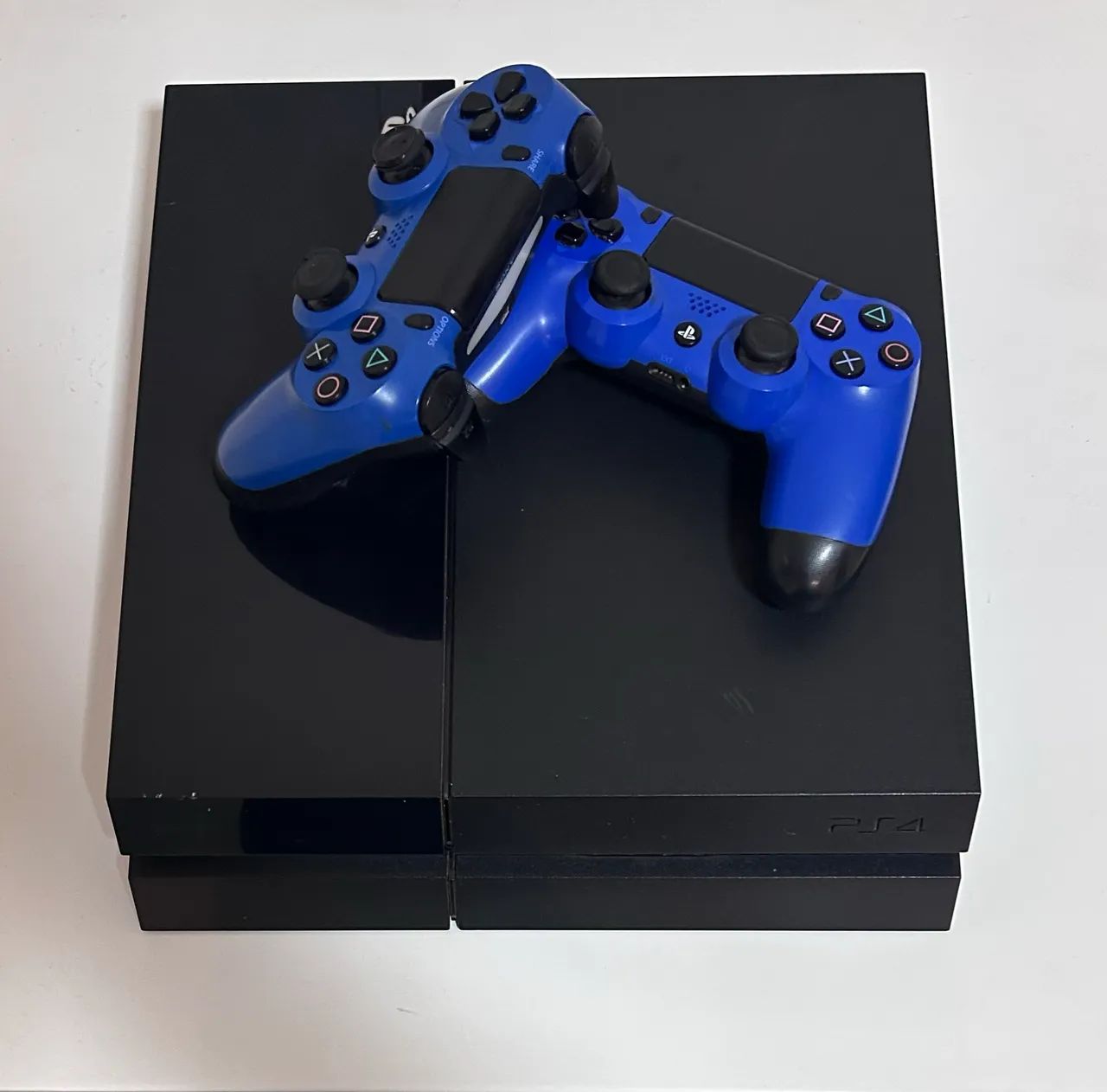 PS4 com 2 controles - Foto 2