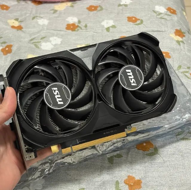 RTX 4060 Ti 8GB - MSI - Foto 2