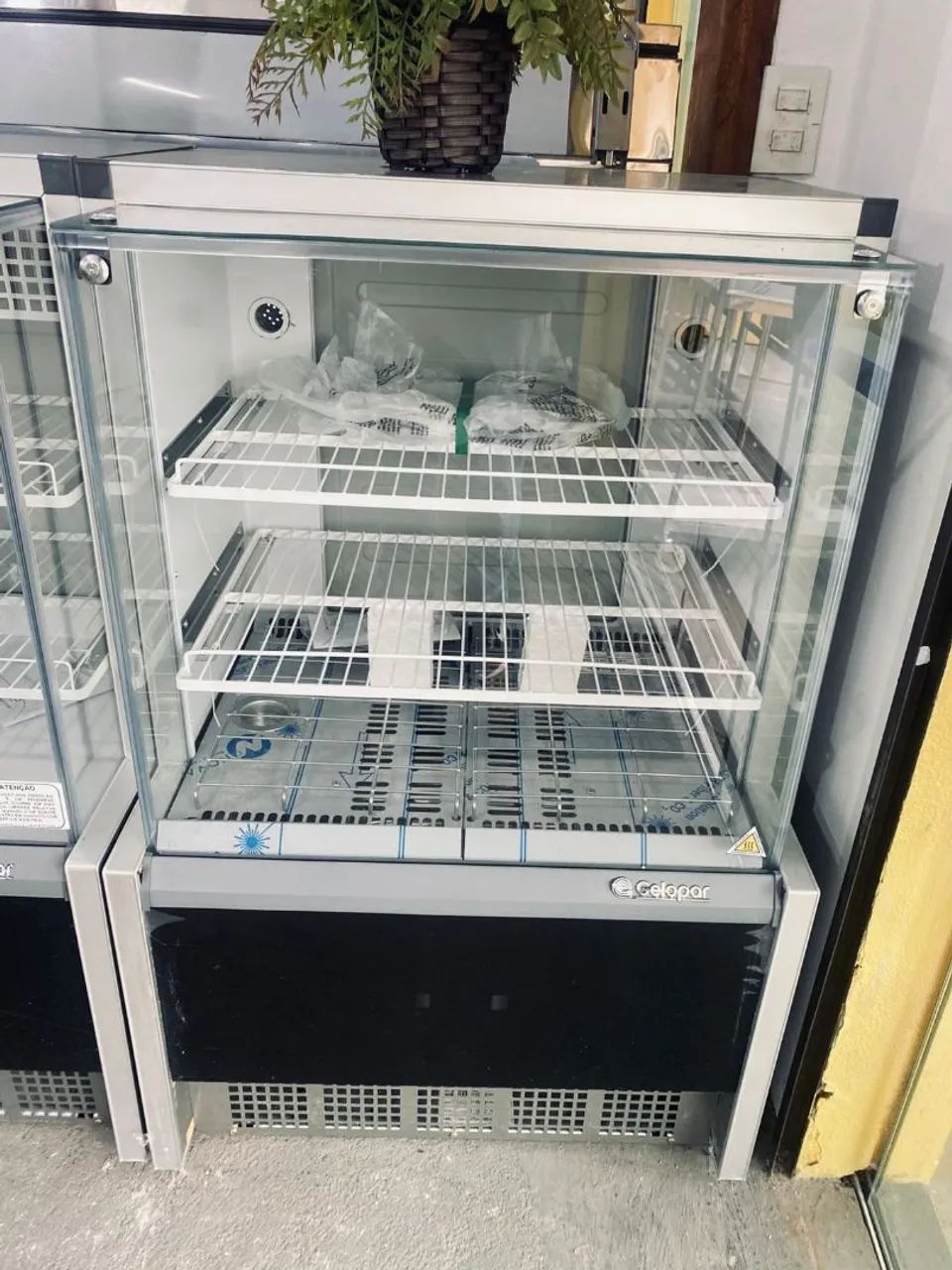 NZ. Vitrine estufa 75 cm GELOPAR 