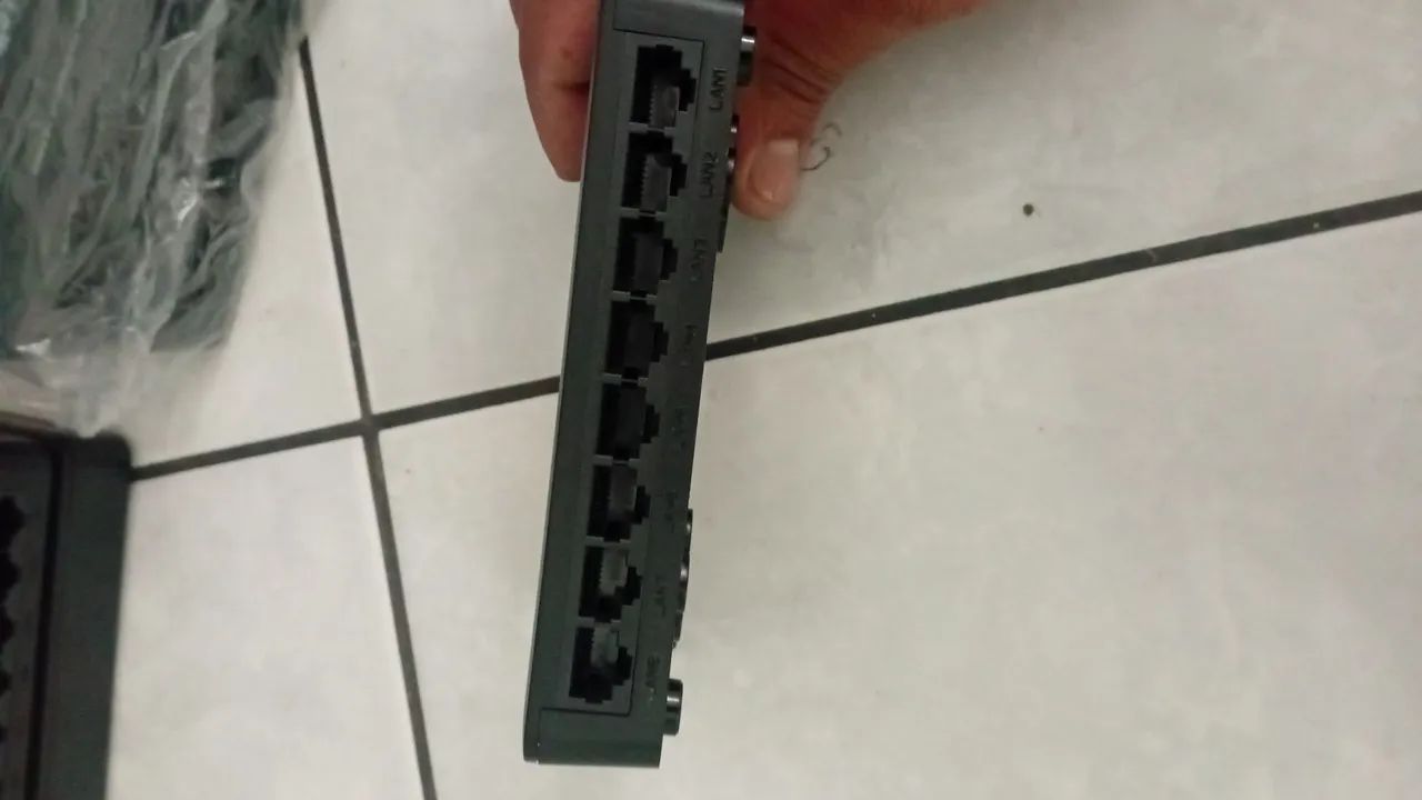Switch Intelbras 8 Portas 9 Peças com fonte  - Foto 2