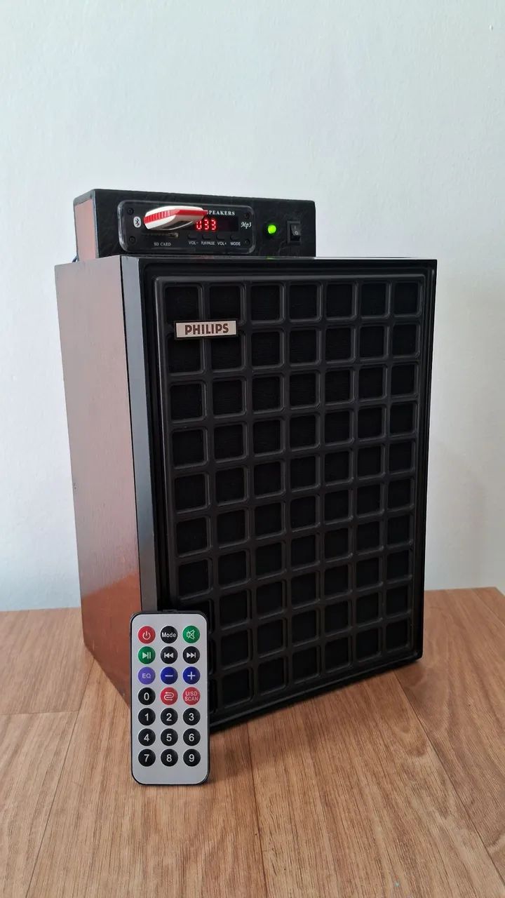 Caixa antiga para som ambiente com Bluetooth 