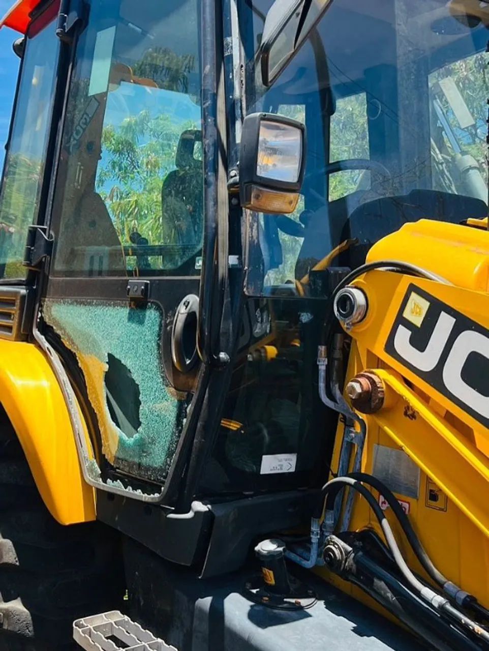 Retroescavadeira JBC 2020 - Foto 5