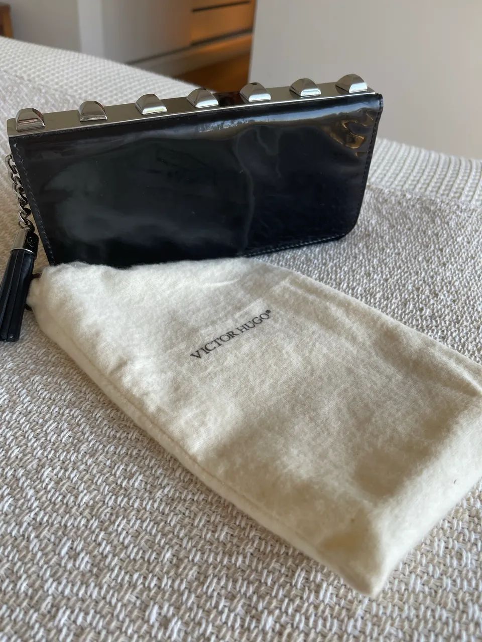 Bolsa Victor Hugo chutch  - Foto 2