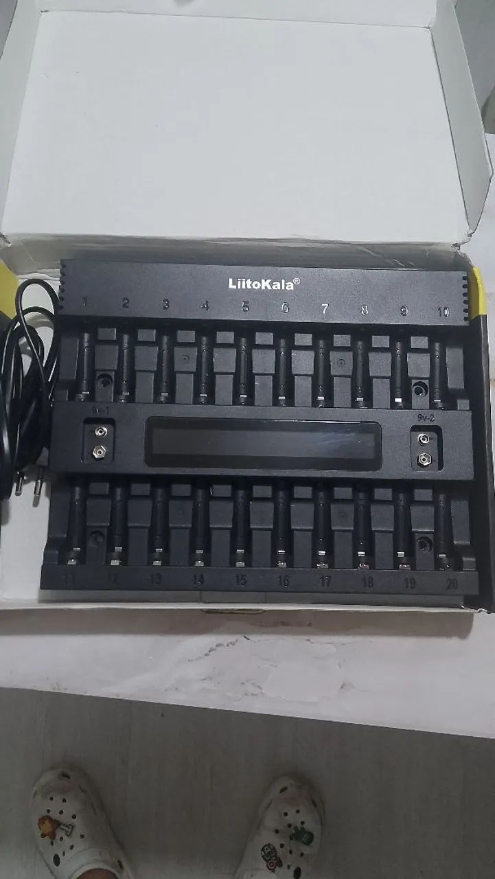 Base carregadora pilhas e bateria 