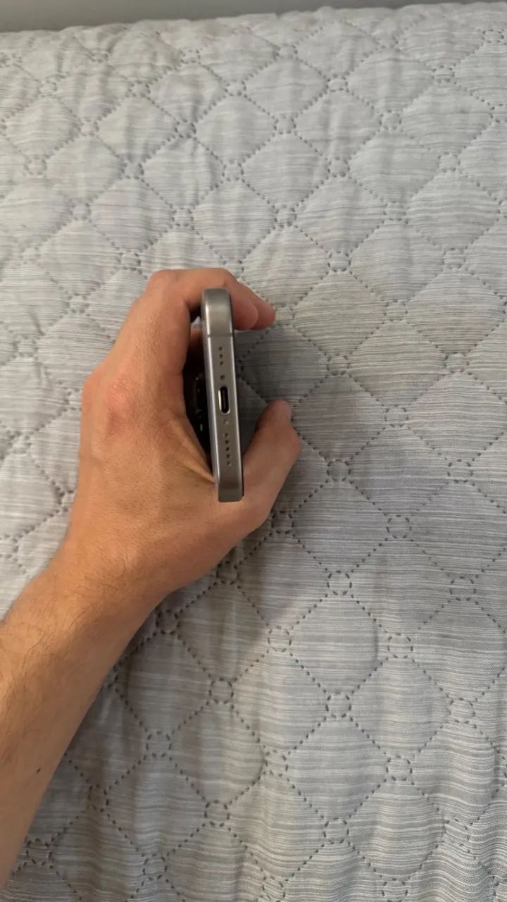 iPhone 15 pro 256 GB - Foto 2