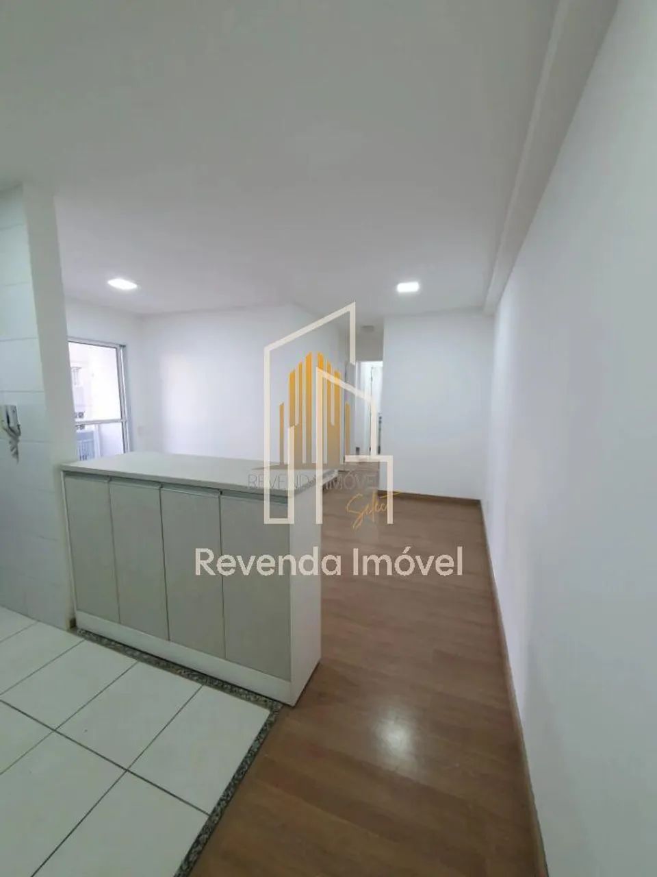 CONDOMINIO METROPOLITAN STUDIO EM CENTRO - APARTAMENTO DE 33m² COM 1 DORMITÓRIO E 1 VAGA.