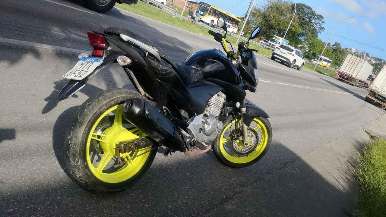 CB 300 - Foto 4
