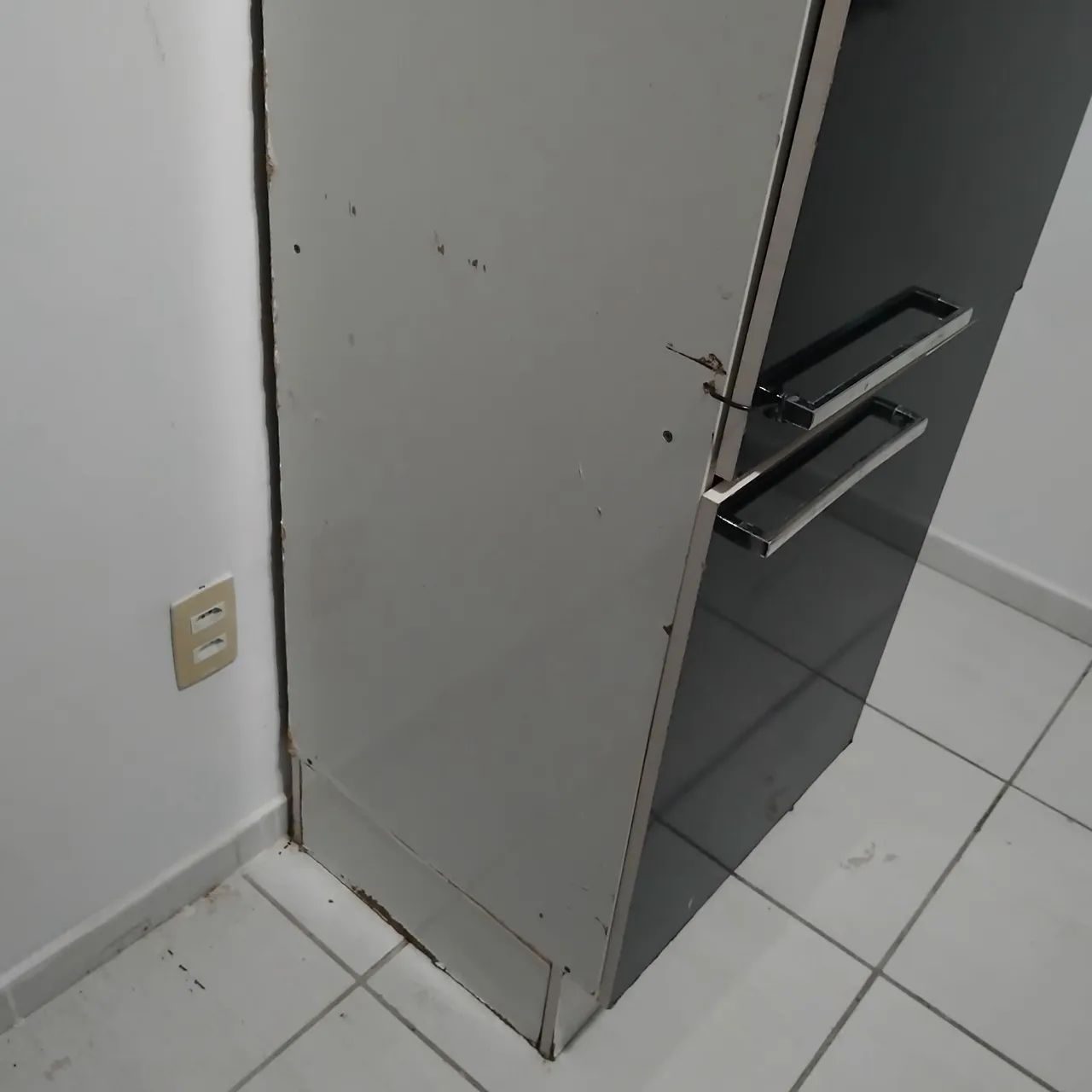 Vendo armário grande 80cm - Foto 5