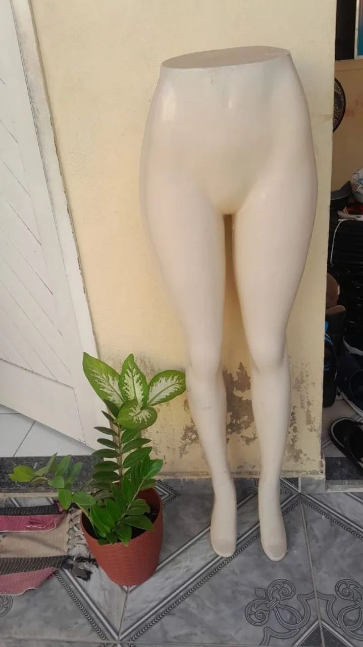 Manequins, araras e cabides - Foto 4