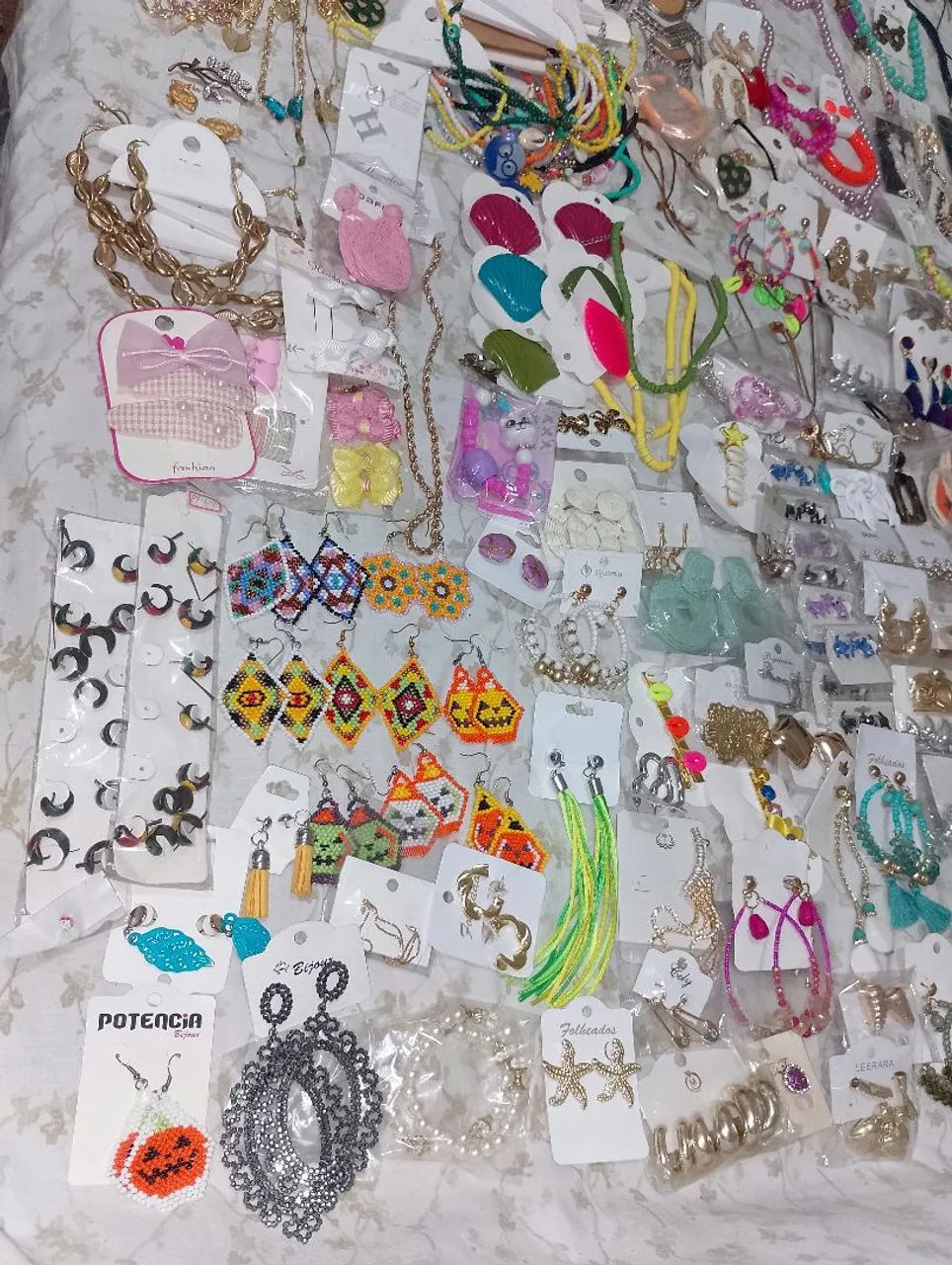Colares brincos pulseiras lote - Foto 4