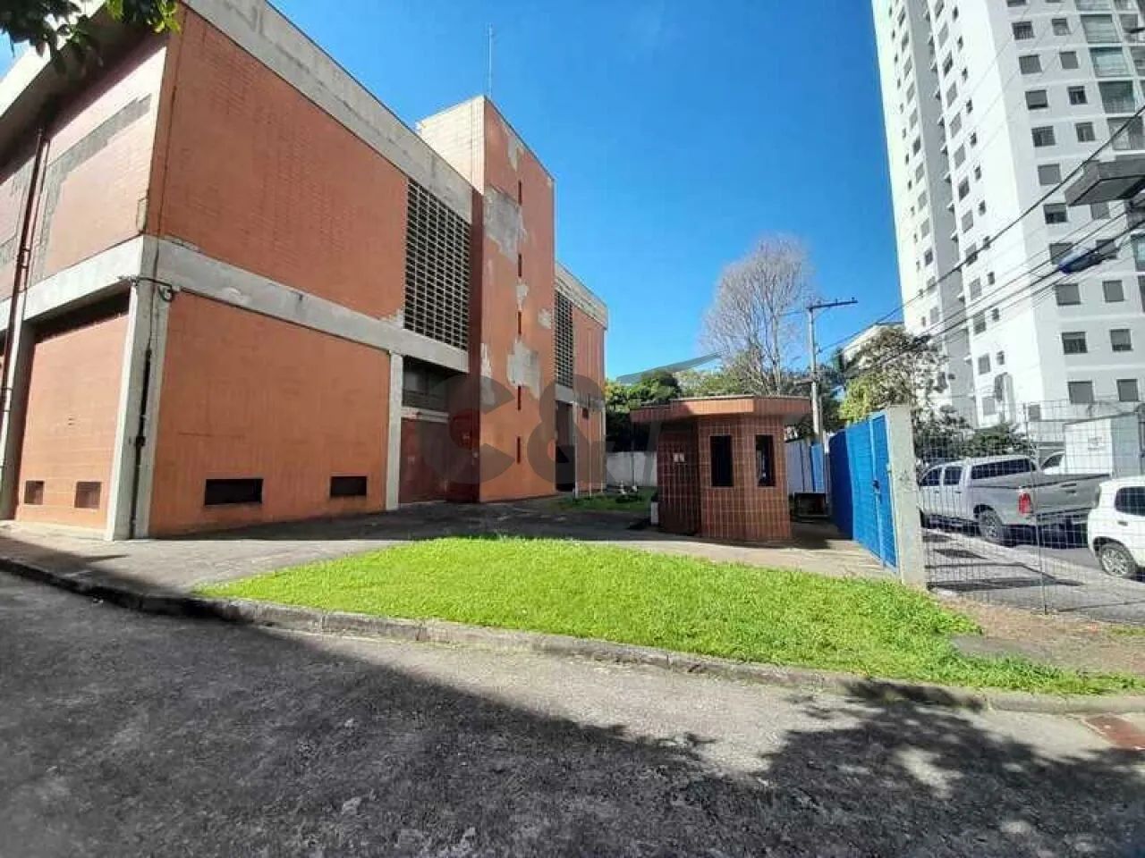Prédio Comercial com 1.233m² Área Útil á Venda em Santo Amaro, São Paulo/SP